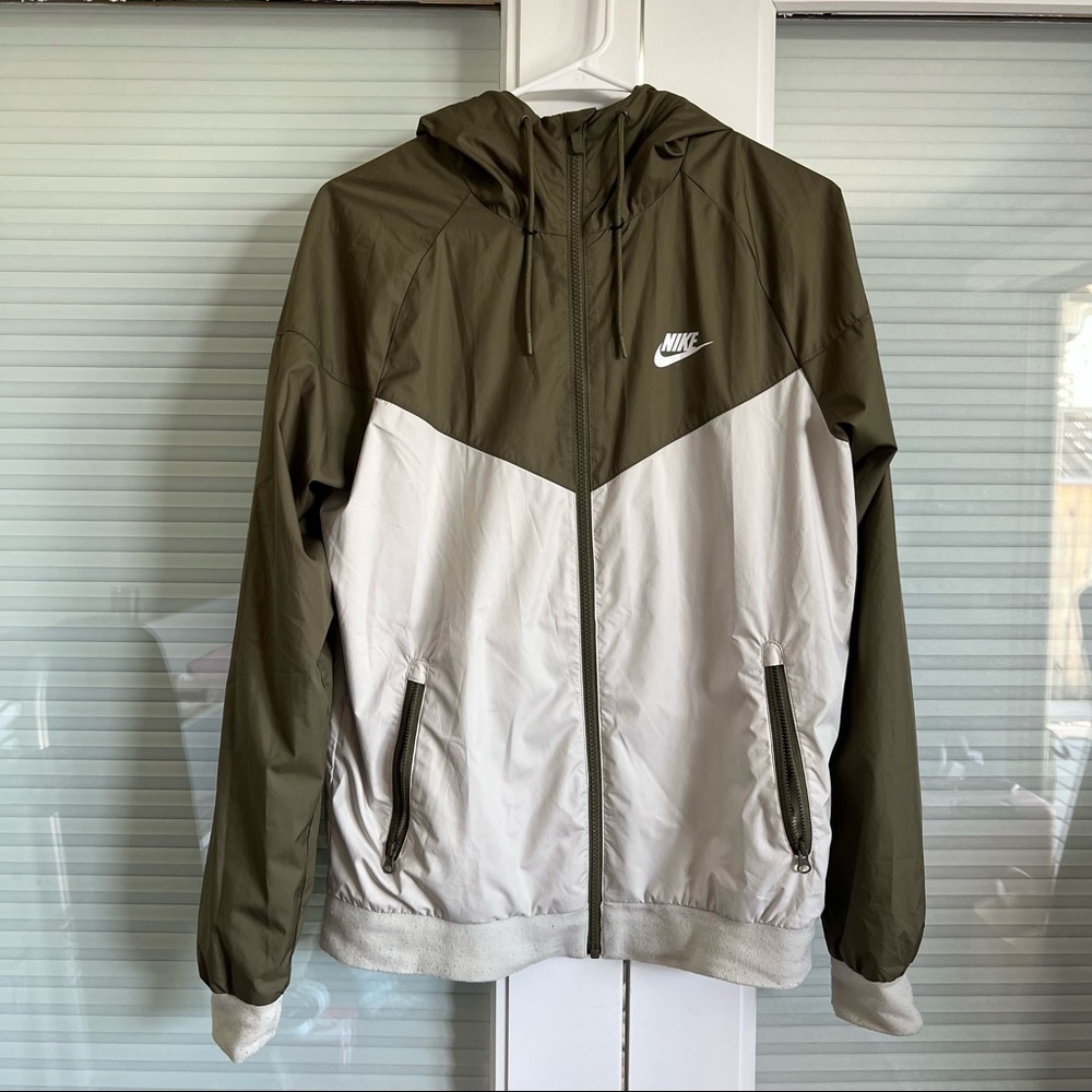 Nike windbreaker